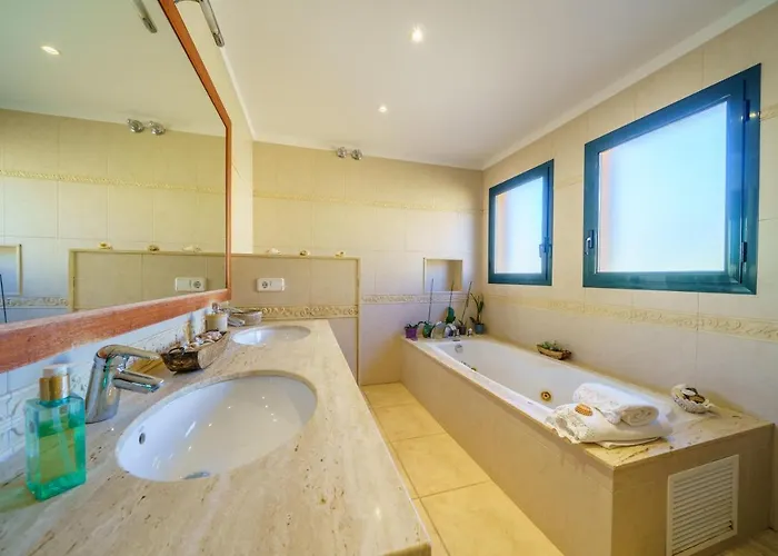 Jaruco Lux Piscina Privada Familiar Bbq Aire Acondicionado יורט דה מאר